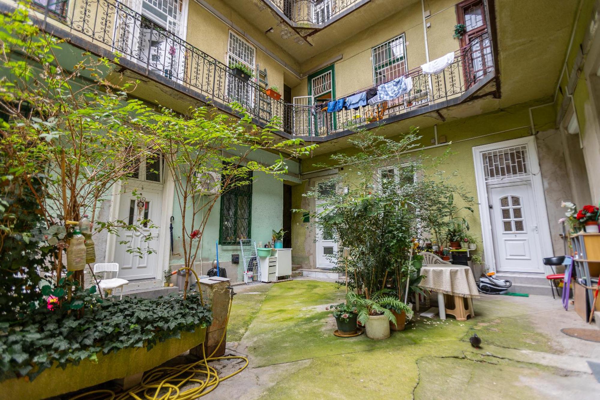 Cosy Flat With Balcony Lejlighed Budapest Eksteriør billede